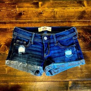 Hollister Short-Short Low Rise Denim Short